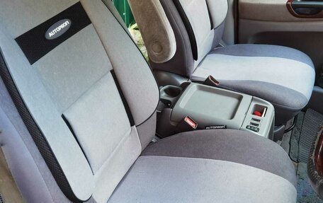 Toyota Estima III рестайлинг -2, 2002 год, 890 000 рублей, 14 фотография