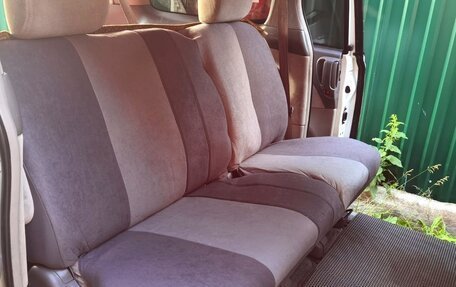 Toyota Estima III рестайлинг -2, 2002 год, 890 000 рублей, 16 фотография