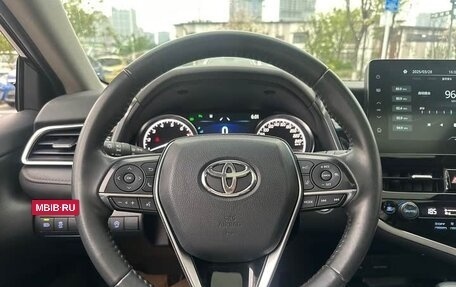 Toyota Camry, 2021 год, 1 799 008 рублей, 10 фотография