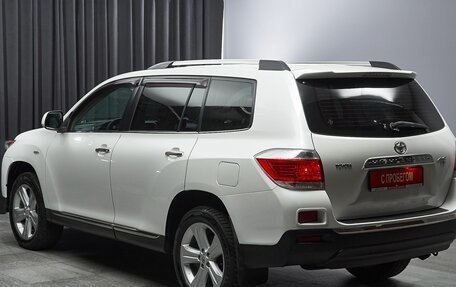 Toyota Highlander III, 2010 год, 2 049 000 рублей, 6 фотография