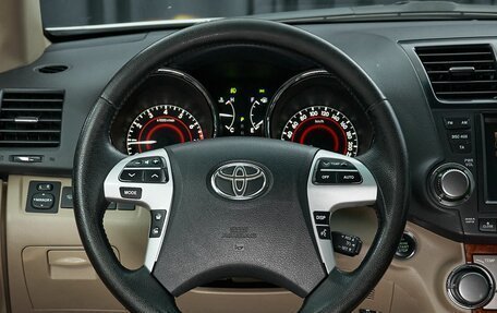 Toyota Highlander III, 2010 год, 2 049 000 рублей, 9 фотография