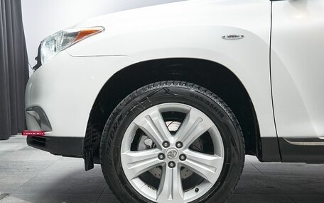 Toyota Highlander III, 2010 год, 2 049 000 рублей, 23 фотография