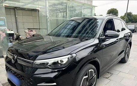 Volkswagen Tiguan, 2025 год, 3 889 000 рублей, 1 фотография