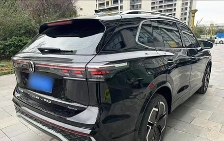 Volkswagen Tiguan, 2025 год, 3 889 000 рублей, 3 фотография