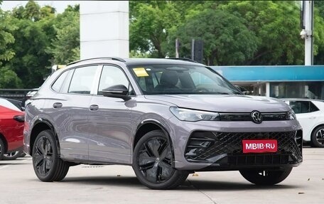 Volkswagen Tiguan, 2025 год, 3 889 000 рублей, 1 фотография