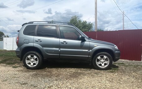 Chevrolet Niva I рестайлинг, 2012 год, 650 000 рублей, 5 фотография