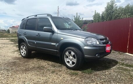 Chevrolet Niva I рестайлинг, 2012 год, 650 000 рублей, 2 фотография