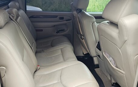 Cadillac Escalade II, 2005 год, 2 490 000 рублей, 11 фотография