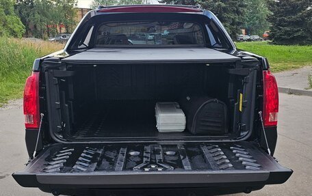Cadillac Escalade II, 2005 год, 2 490 000 рублей, 6 фотография