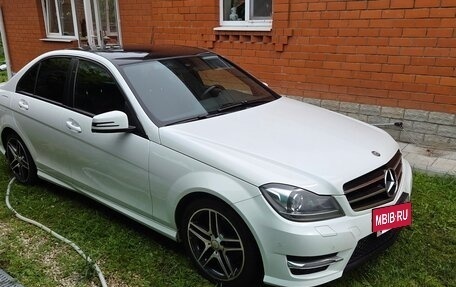 Mercedes-Benz C-Класс, 2013 год, 1 990 000 рублей, 2 фотография