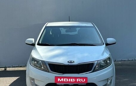 KIA Rio III рестайлинг, 2013 год, 870 000 рублей, 2 фотография