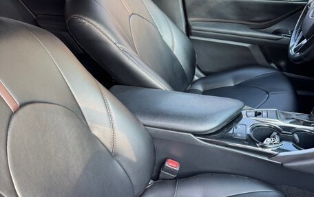 Toyota Camry, 2018 год, 2 400 000 рублей, 7 фотография