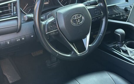 Toyota Camry, 2018 год, 2 400 000 рублей, 9 фотография