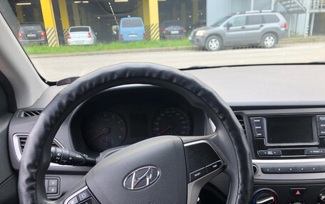 Hyundai Solaris II рестайлинг, 2017 год, 950 000 рублей, 5 фотография
