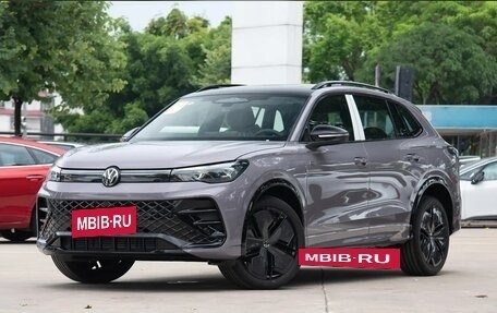 Volkswagen Tiguan, 2025 год, 3 889 000 рублей, 3 фотография
