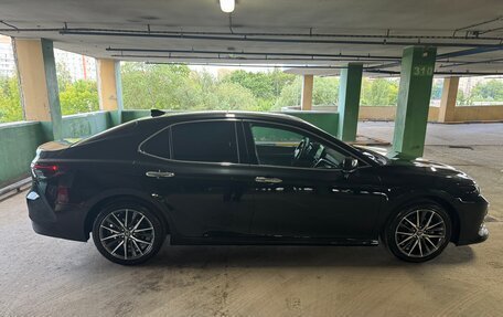 Toyota Camry, 2023 год, 3 490 000 рублей, 4 фотография