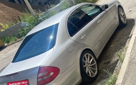Mercedes-Benz E-Класс, 2003 год, 550 000 рублей, 8 фотография