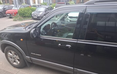 Ford Explorer III, 2004 год, 675 000 рублей, 2 фотография