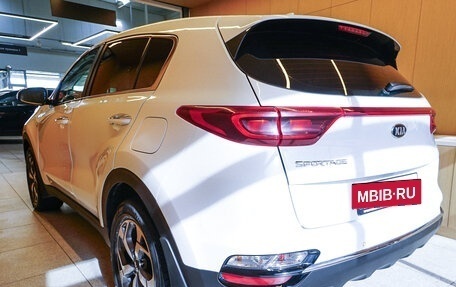 KIA Sportage IV рестайлинг, 2018 год, 1 400 000 рублей, 8 фотография