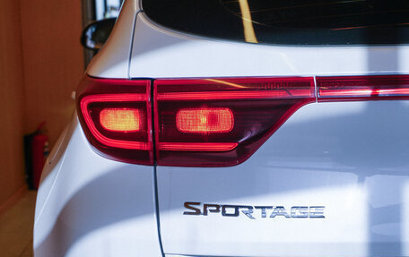 KIA Sportage IV рестайлинг, 2018 год, 1 400 000 рублей, 32 фотография