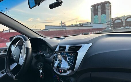 Hyundai Solaris II рестайлинг, 2013 год, 630 000 рублей, 6 фотография