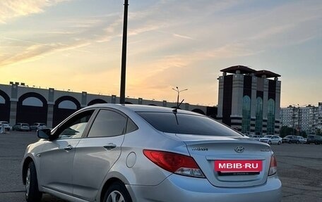 Hyundai Solaris II рестайлинг, 2013 год, 630 000 рублей, 3 фотография