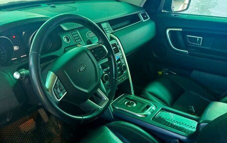 Land Rover Discovery Sport I рестайлинг, 2016 год, 2 200 000 рублей, 3 фотография