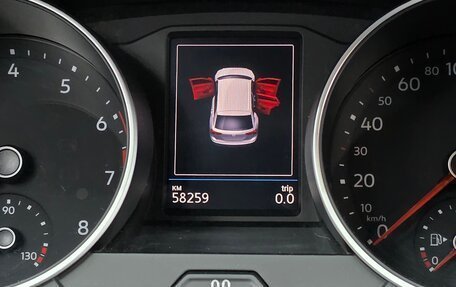 Volkswagen Tiguan II, 2019 год, 2 600 000 рублей, 4 фотография