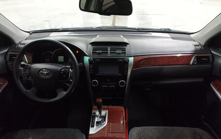 Toyota Camry, 2014 год, 1 670 000 рублей, 17 фотография