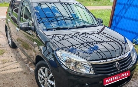 Renault Sandero I, 2012 год, 550 000 рублей, 2 фотография