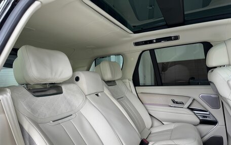 Land Rover Range Rover IV рестайлинг, 2023 год, 26 700 000 рублей, 16 фотография
