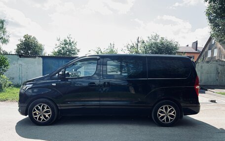 Hyundai Grand Starex Grand Starex I рестайлинг 2, 2019 год, 2 990 000 рублей, 7 фотография