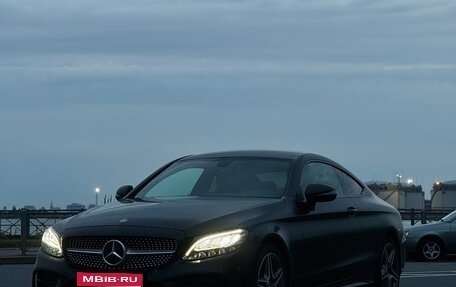 Mercedes-Benz C-Класс, 2018 год, 3 400 000 рублей, 1 фотография