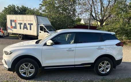 Geely Atlas, 2023 год, 2 350 000 рублей, 4 фотография