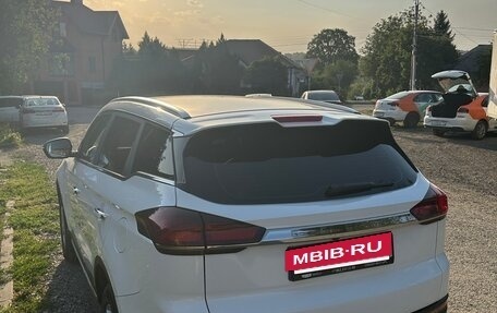 Geely Atlas, 2023 год, 2 350 000 рублей, 5 фотография