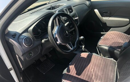 Renault Logan II, 2019 год, 890 000 рублей, 6 фотография