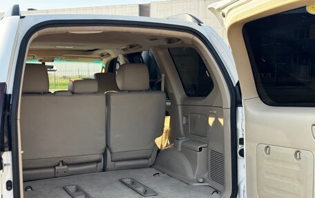 Toyota Land Cruiser Prado 120 рестайлинг, 2009 год, 2 350 000 рублей, 12 фотография