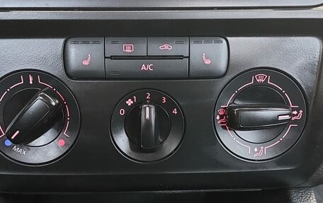 Volkswagen Jetta VI, 2016 год, 995 000 рублей, 14 фотография