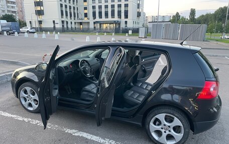 Volkswagen Golf V, 2008 год, 1 000 000 рублей, 2 фотография