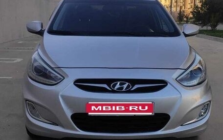 Hyundai Solaris II рестайлинг, 2013 год, 930 000 рублей, 11 фотография