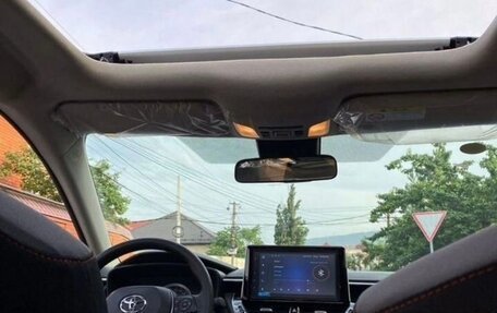 Toyota Corolla, 2022 год, 2 300 000 рублей, 5 фотография