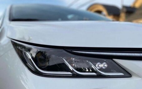 Toyota Corolla, 2022 год, 2 300 000 рублей, 2 фотография