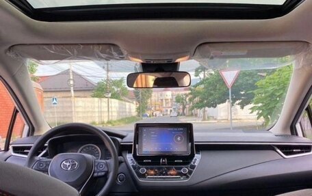 Toyota Corolla, 2022 год, 2 300 000 рублей, 6 фотография
