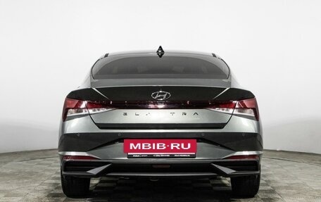 Hyundai Elantra, 2021 год, 1 900 000 рублей, 6 фотография