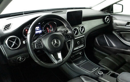 Mercedes-Benz GLA, 2017 год, 2 397 900 рублей, 11 фотография
