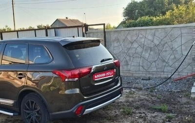 Mitsubishi Outlander III рестайлинг 3, 2015 год, 1 700 000 рублей, 1 фотография