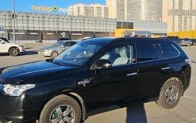 Mitsubishi Outlander III рестайлинг 3, 2014 год, 2 200 000 рублей, 1 фотография