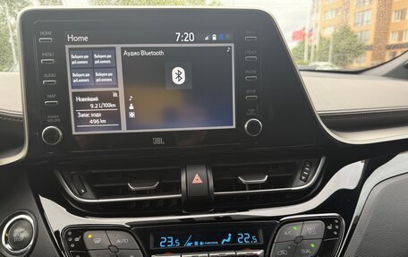 Toyota C-HR I рестайлинг, 2019 год, 2 700 000 рублей, 15 фотография
