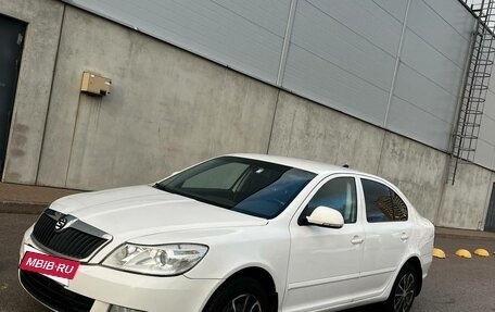 Skoda Octavia, 2011 год, 750 000 рублей, 2 фотография