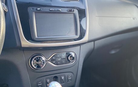 Renault Sandero II рестайлинг, 2014 год, 820 000 рублей, 9 фотография